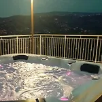 Le Tre Civette B&B 아그로폴리
