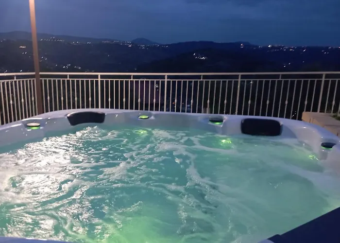 Le Tre Civette 아그로폴리